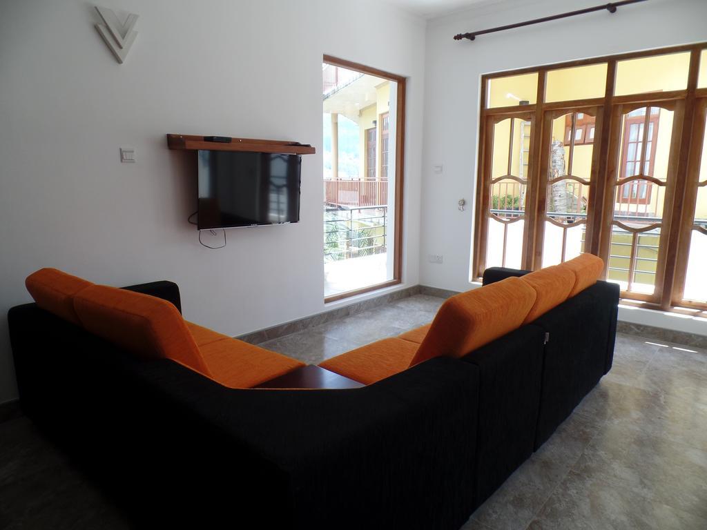 Kandyan Bluestar Villa Bagian luar foto