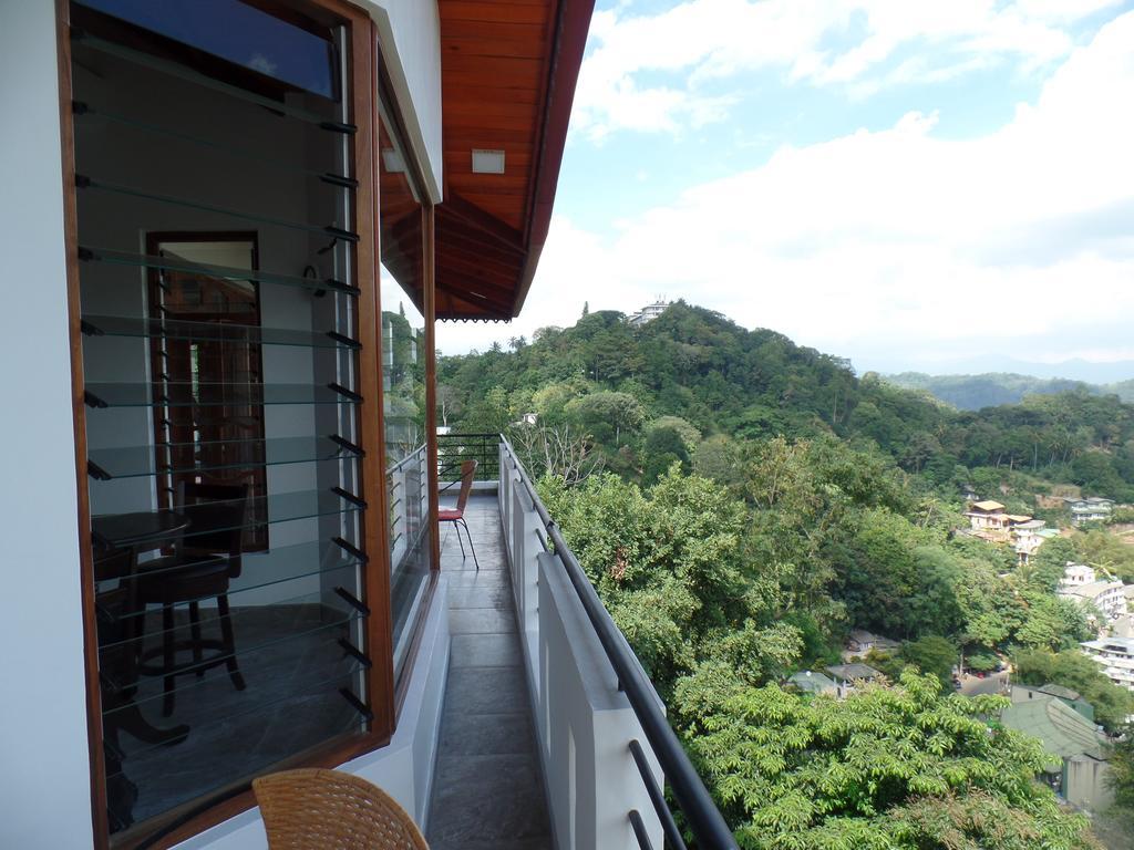 Kandyan Bluestar Villa Bagian luar foto